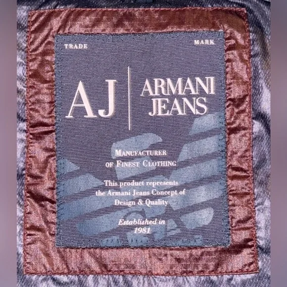 Armani Jeans - Puffer Coat With Hood (NEW WITHOUT TAGS)